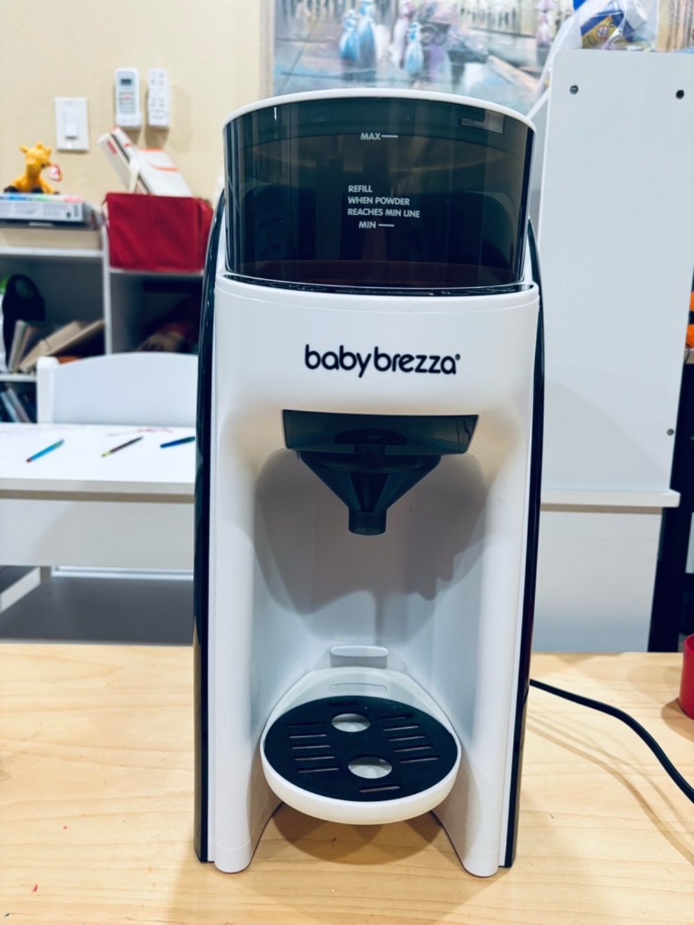 Baby Brezza Formula Pro Sterilizer & Dispenser in White